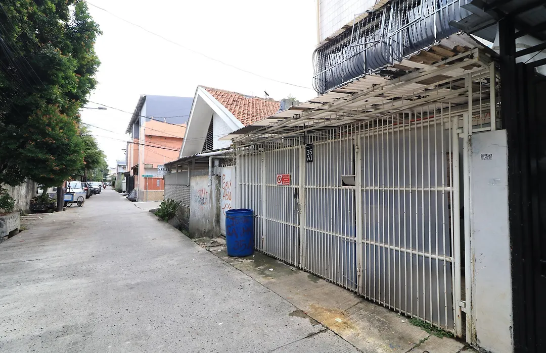 Eiffel Residence Batu Tulis 35A1 - Female Only-1